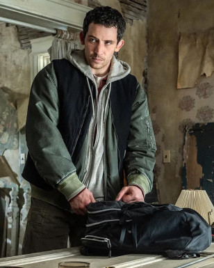 Josh O'Connor as Daniel Kellner wears a Hamilton Khaki Field Mechanical watch in Disclosure Day.