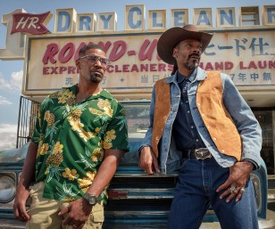 Jamie Foxx (wearing a Casio G-Shock GA100-1A1) and Snoop Dogg in the movie Day Shift.