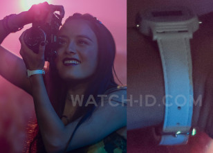 Chase Sui Wonders wears a Casio LA11WL-7A watch in City On Fire (2023).