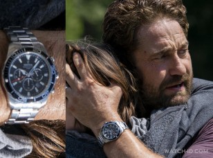 Gerard Butler wears a Festina Sport F20361/4 watch in the movie Greenland.