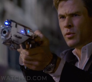 Chris Hemsworth wears a Hamilton Ventura Auto in Men in Black: International.