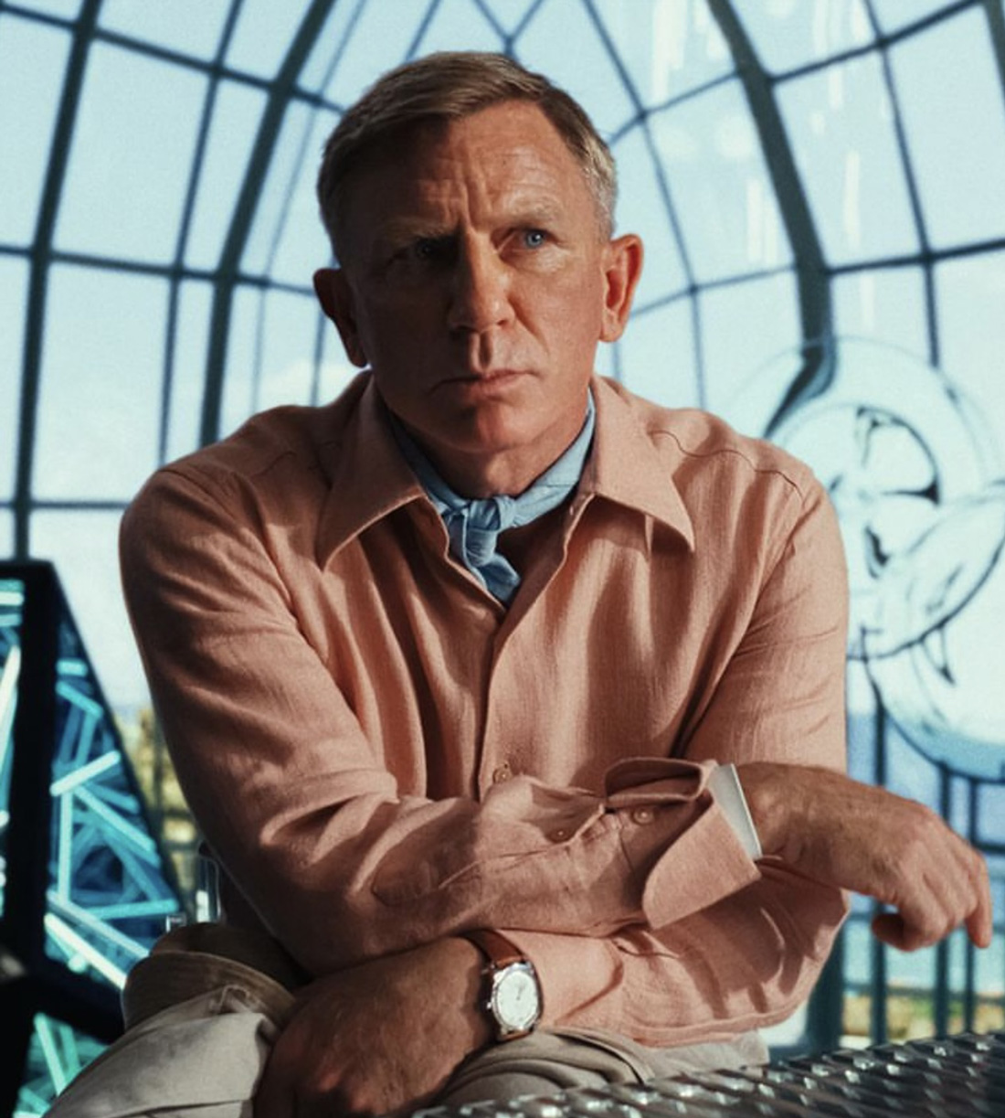 Daniel Craig's Watch Doesn't Need Any James Bond Gadgets